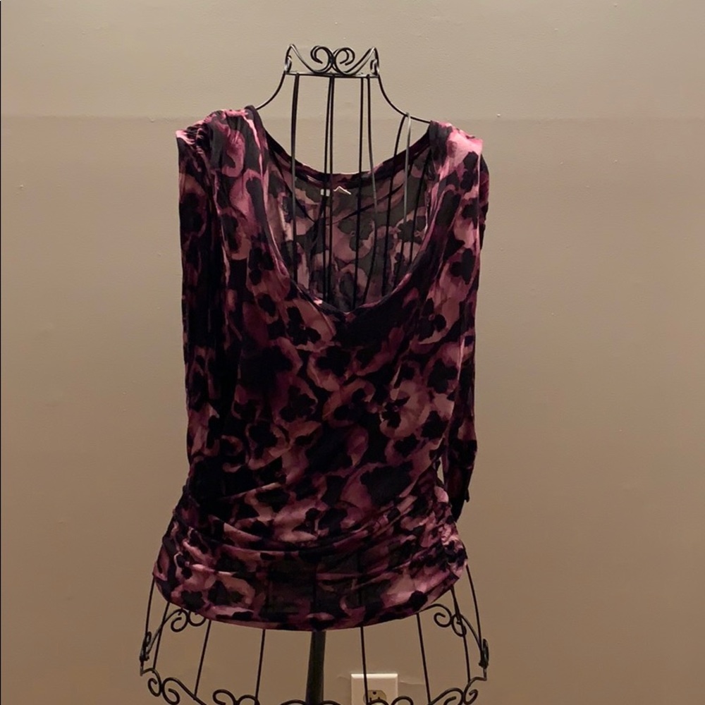 LC Lauren Conrad Quarter Sleeved Top